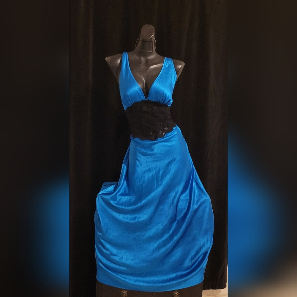 Victoria's Secret Night Gown/Negligee BLUE Silky S SZ.